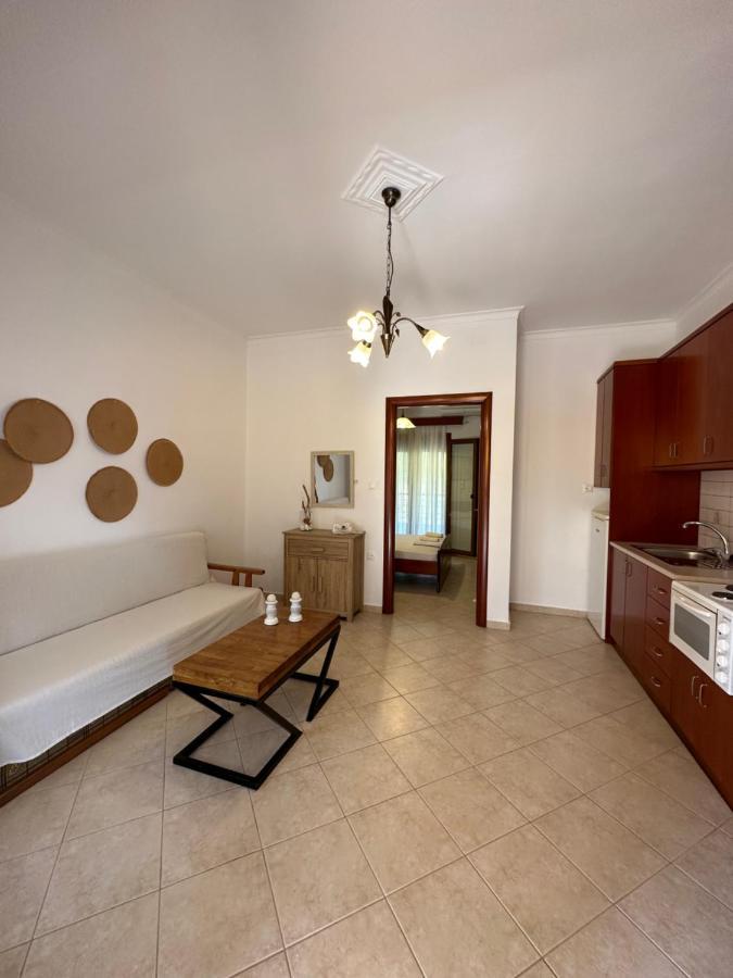 Nisos Family Apartments Yénion Dış mekan fotoğraf